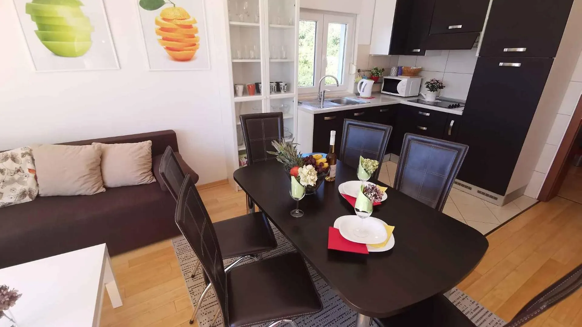 Apartment In Selce 13937